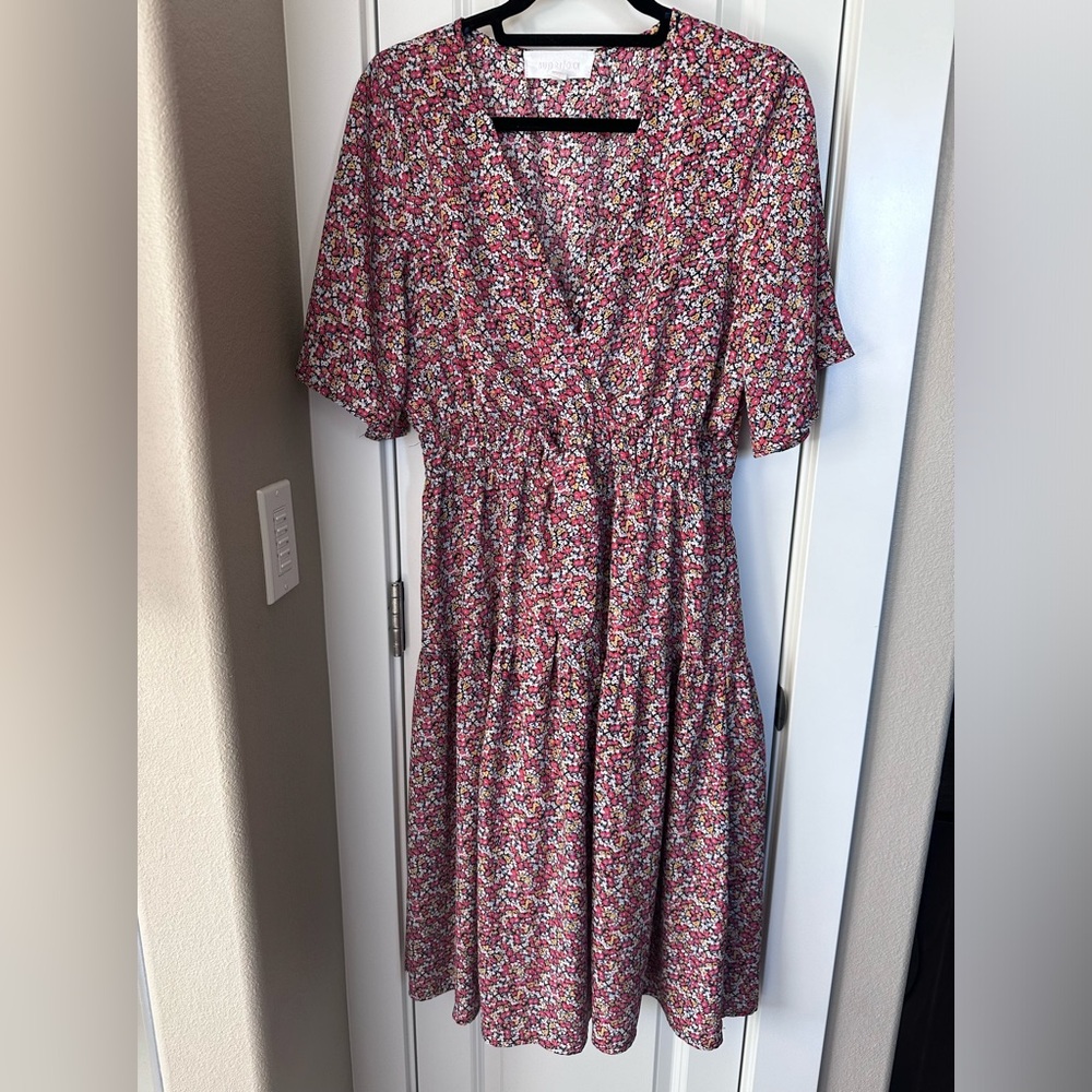 Superfoxx floral dress size medium